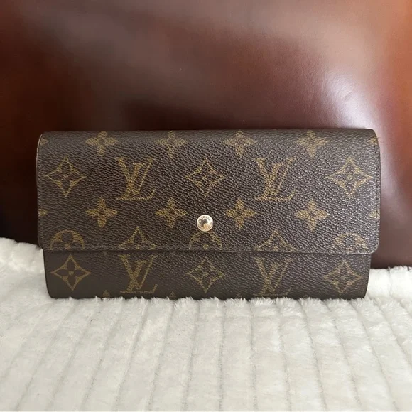 Louis Vuitton | Bags | Louis Vuitton Sarah Wallet Vintage  display picture 1
